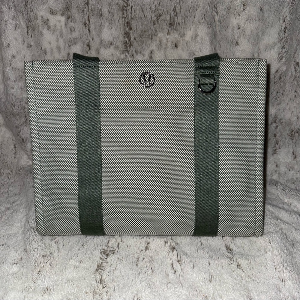 Lululemon Two-Tone Canvas Tote Bag 10L